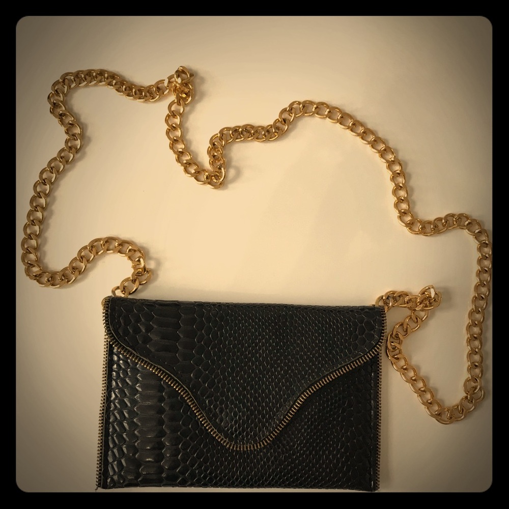 Cross body purse